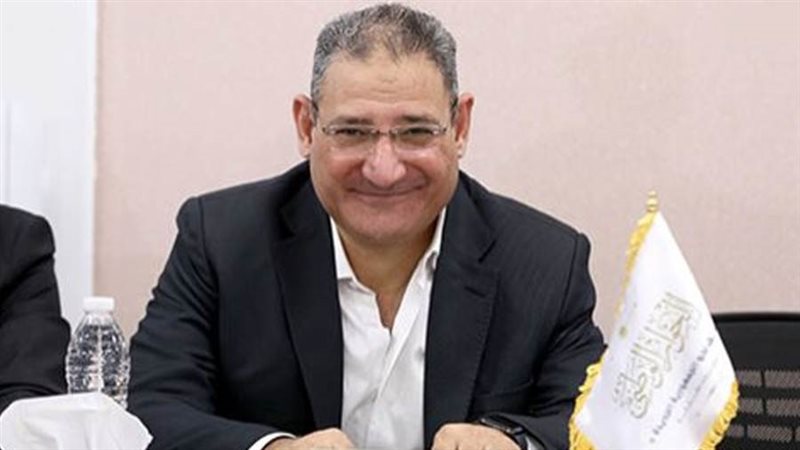 الكاتب الصحفى أحمد