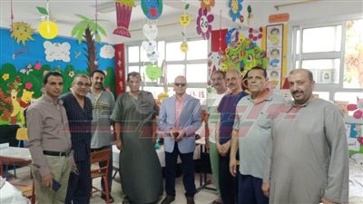 وكيل تعليم كفر الشيخ يتفقد استراحات الثانوية العامة للاطمئنان على توفير الخدمات ويلتقي المراقبين