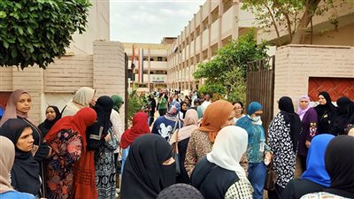 ردود أفعال متباينة بين طلاب الثانوية العامة بالدقهلية حول مستوى الاقتصاد والإحصاء 