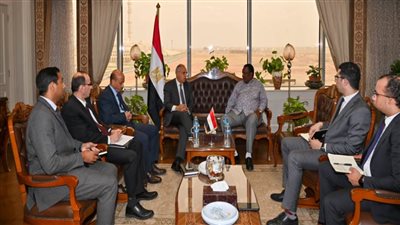 وزير الري يلتقي نظيره الأوغندي لبحث سٌبل تعزيز التعاون بين البلدين 