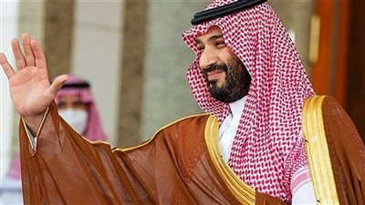 ولي العهد السعودي يغادر متوجهًا إلى فرنسا في زيارة رسمية