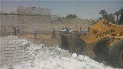 ضمن الموجة الـ21.. إزالة 20 حالة تعدٍ بالبناء المخالف على الأرض الزراعية في 3 مراكز بالمنيا