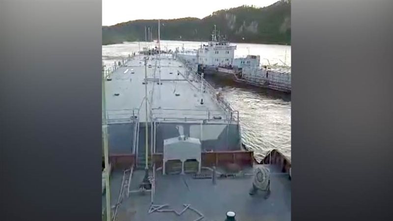 اصطدام ناقلتي نفط