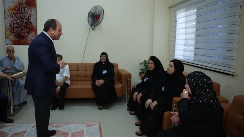 الرئيس السيسي يطمئن