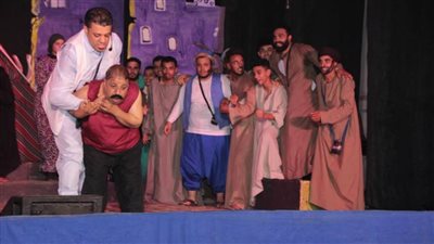 تفاصيل ختام العرض المسرحي «تمر حنة» بثقافة ملوي بالمنيا 