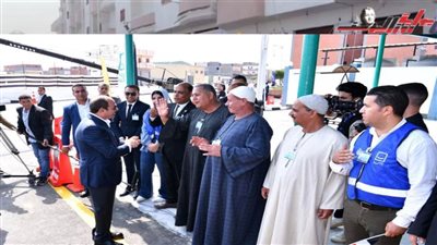 أبرز ما دار بين الرئيس والمواطنين خلال تفقد مجمع الخدمات الزراعية