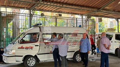 عاجل.. وصول جثمان الكاتب الصحفي عاصم حنفي إلى مسجد مصطفى محمود