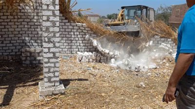 محافظ أسيوط يعلن تنفيذ إزالة لعدد 55 حالة تعد على أراض زراعية بمركز الفتح