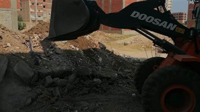 إزالة 45 حالة تعد بالبناء على الأراضي الزراعية وأراضي أملاك الدولة في 4 مراكز بالمنيا