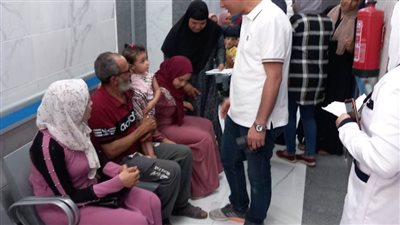 وكيل وزارة الصحة يطمئن على سير العمل بمركز طب الأسرة بالأبعادية 