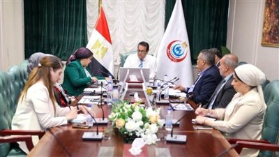 وزير الصحة يتابع ملفات أمانة المراكز الطبية وخدمات نقل الدم القومية