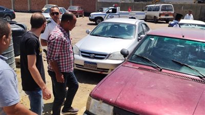 ساحة التخريد بالبحيرة تستقبل السيارات القديمة لإحلالها بأخرى حديثة