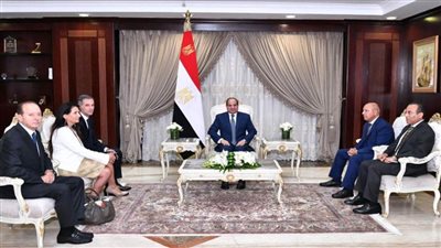 عاجل.. الرئيس السيسي يبحث التعاون مع شركة الخطوط الملاحية الفرنسية العالمية