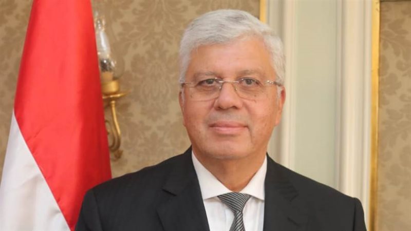 د. أيمن عاشور وزير