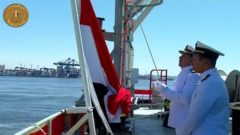 رفع علم مصر أعلى