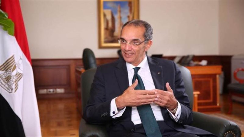 الدكتور عمرو طلعت