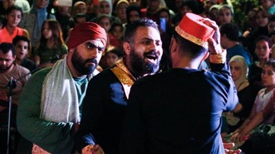 إقبال جماهيرى على 