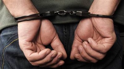 ضبط شخص تخصص في تقليد وترويج العملات الأجنبية بقصد النصب والاحتيال على المواطنين