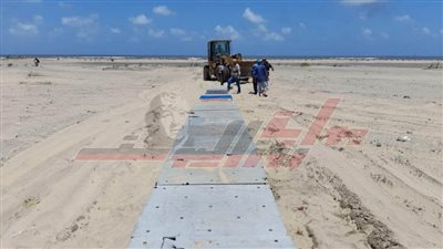 تركيب مشايات لكبار السن لشواطئ وبيتش باجي مجانًا ذوي الاحتياجات الخاصة بمصيف بلطيم