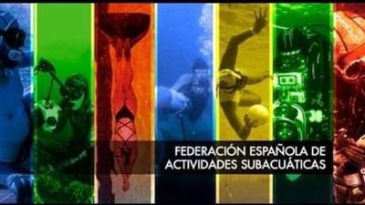 السفارة الإسبانية في مصر تدعم لاعبي «الماتادور» ببطولة العالم للسباحة بالزعانف