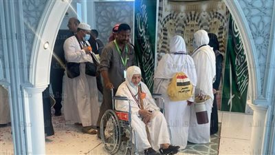 حجاج بعثة القرعة يتوافدون على المدينة المنورة
