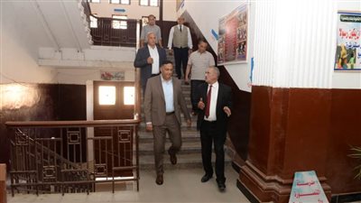 محافظ الدقهلية يتفقد امتحانات الثانوية العامة بالمنصورة