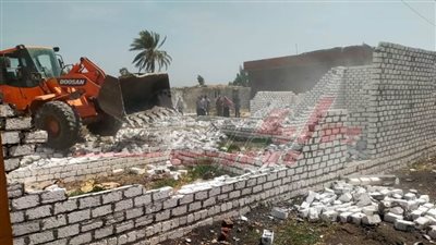 إزالة 220 حالة تعدٍ على مساحة 43 فدانًا و47 ألفًا و896 مترًا بكفر الشيخ