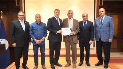  وزير السياحة والآثار يعقد الملتقى الثالث للقيادات 