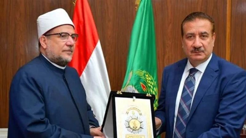 وزير الأوقاف الدكتور