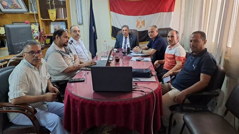 غرفة عمليات متابعة