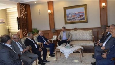 محافظ بورسعيد يبحث مع محافظ الدقهلية الأعمال الجارية بالمشروعات القومية المشتركة