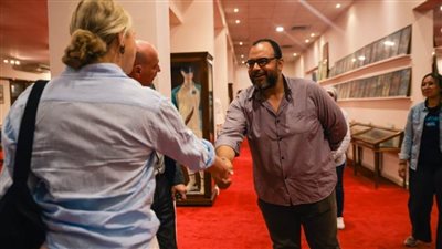 رئيس الاتحاد الدولي للغوص تزور متحف اللجنة الأولمبية المصرية 