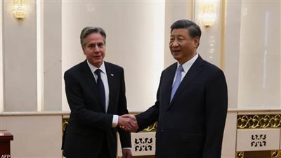 شي وبلينكن يتفقان في بكين على ضرورة استقرار العلاقات الأمريكية الصينية