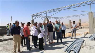 محافظ الوادي الجديد يتابع أعمال الإنشاءات بنادي الهجن والفروسية الدولي والقرية التراثية