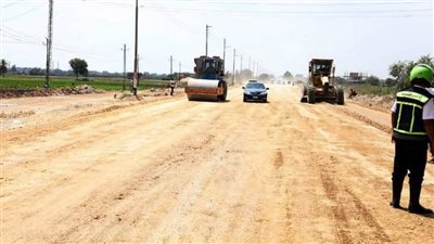 رصف وتوسعة وإزدواج طريق 