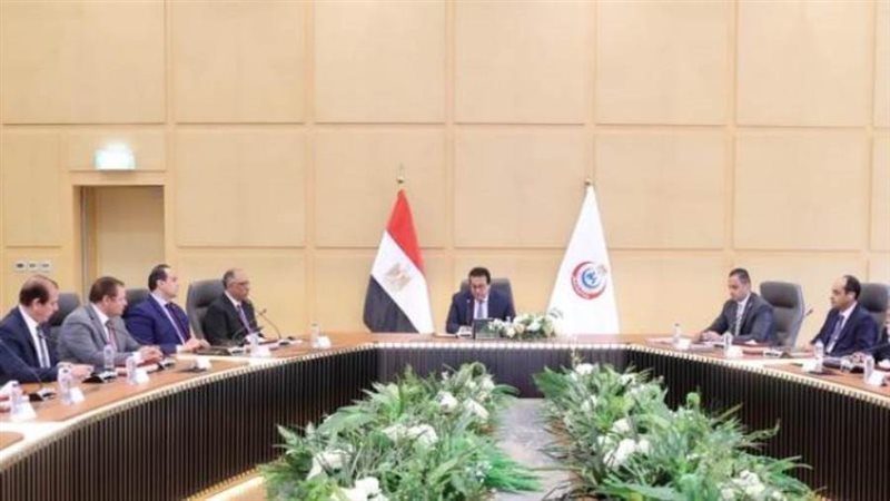 اجتماع اللجنة العليا