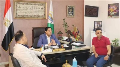 الوكيل يجتمع بلجنة الاستثمار لبحث الخطط المستقبلية