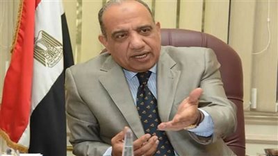 وزير قطاع الأعمال: تعاون مع الجامعة الأمريكية للتدريب المتبادل للطلاب والعاملين