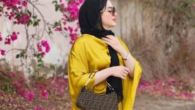 مروة شمس: الفساتين الخفيفة والألوان الزاهية أهم صيحات موضة الصيف