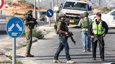 الإعلام الرسمي الفلسطيني: طواقمنا تعرضت لإطلاق نار مباشر من قبل المستوطنين في رام الله