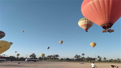 29 رحلة بالون طائر على متنها 600 سائح تحلق في سماء الأقصر