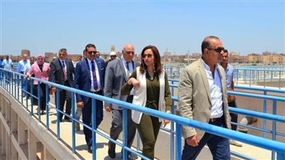 نائب محافظ البحيرة ونائب وزير التخطيط يتفقدان محطة معالجة صرف صحي ببدر
