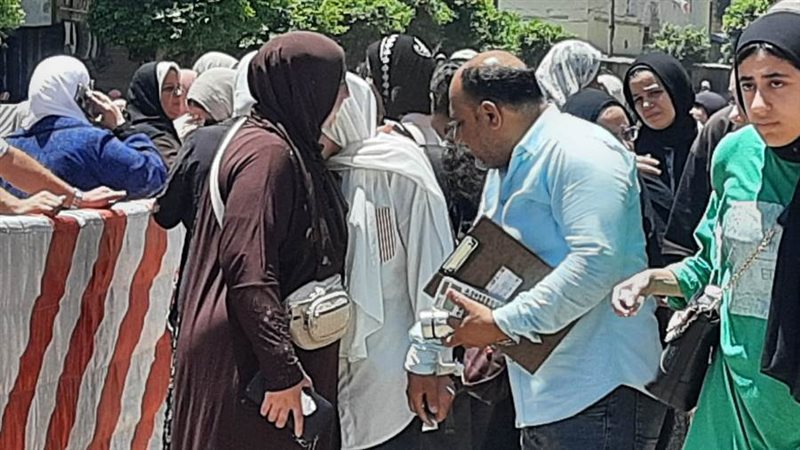 انهيار طلاب الثانوية