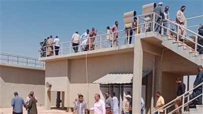 محافظ أسوان: حل عاجل لمشكلة ارتفاع منسوب المياه الجوفية بقرية المويسات بإدفو