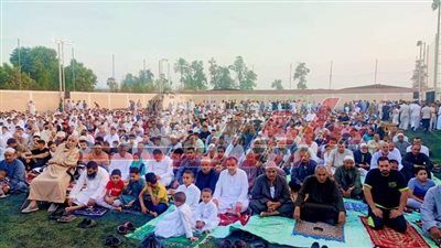 آلاف المواطنين يتوافدون على ساحات مراكز الشباب والأندية بكفر الشيخ لأداء صلاة العيد