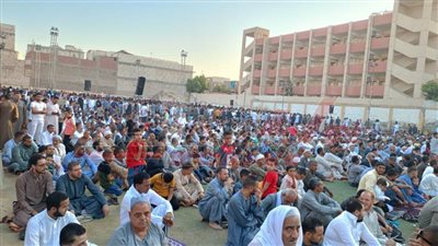 بالصور.. وسط أجواء السعادة والفرحة مراكز شباب المنيا تستقبل آلاف المواطنين 