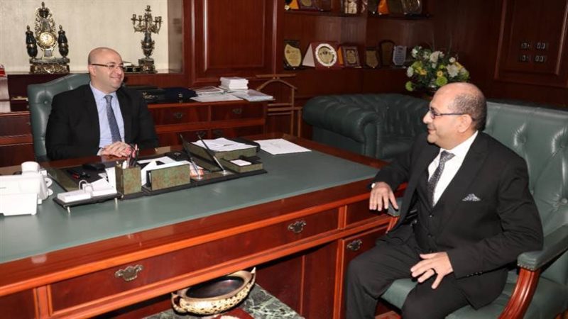 محافظ بنى سويف يلتقى