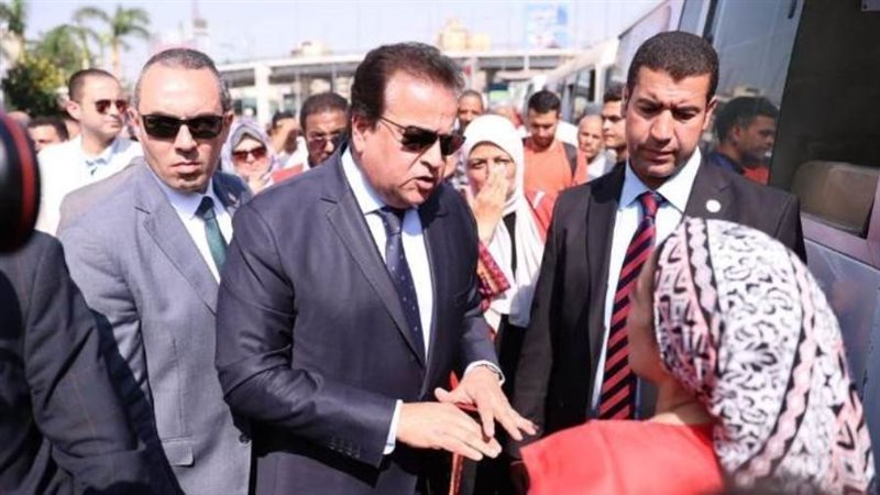 وزيى الصحة يتابع