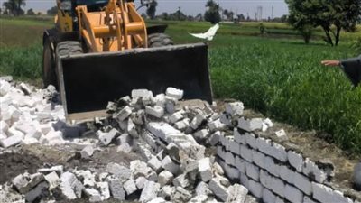 إزالة 94 تعديا وإيقاف حالات بناء دون ترخيص ببني سويف