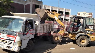 حملات نظافة وإزالة الإشغالات وتعديات على الأراضي الزراعية بكفر الشيخ 